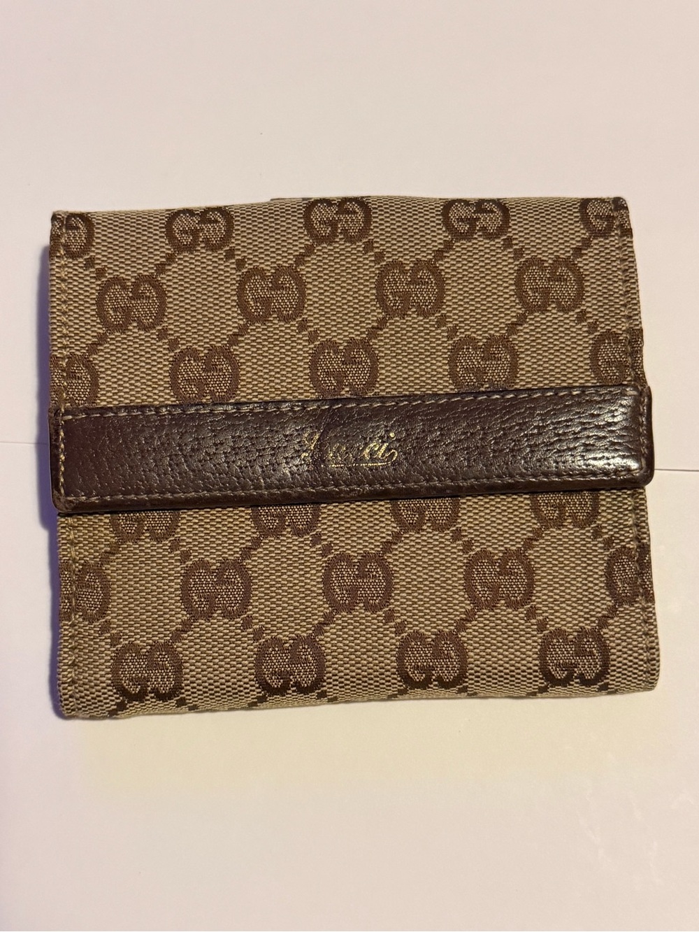 Vintage Gucci Compact Wallet in GG Canvas Style